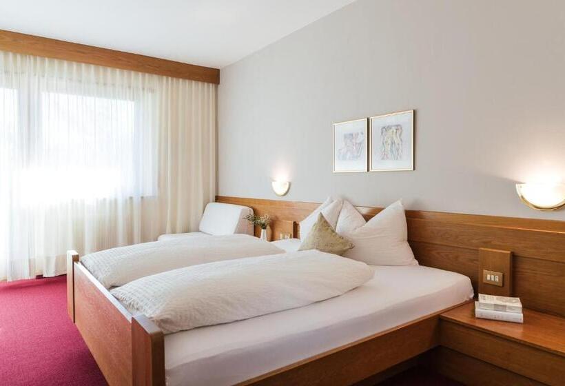 Номер Стандарт, Bauhof