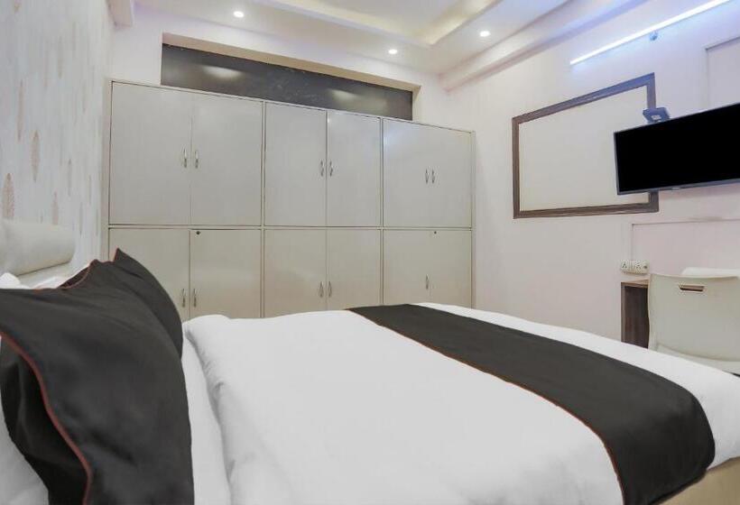 三人经典房间, Collection O 78374 Collection O Essendi Hospitalities Llp