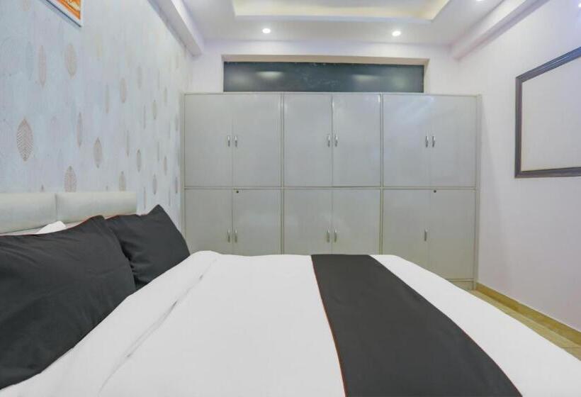 三人经典房间, Collection O 78374 Collection O Essendi Hospitalities Llp