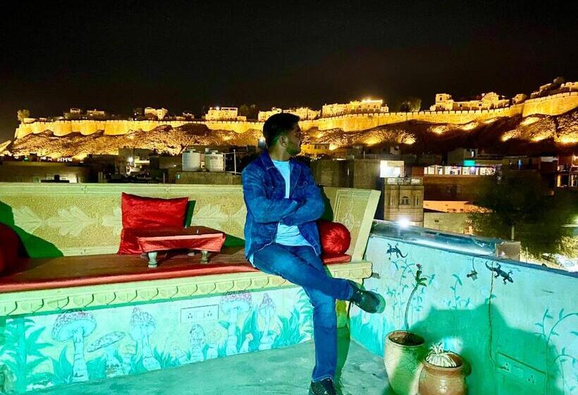 디럭스 룸, Murad Haveli Jaisalmer