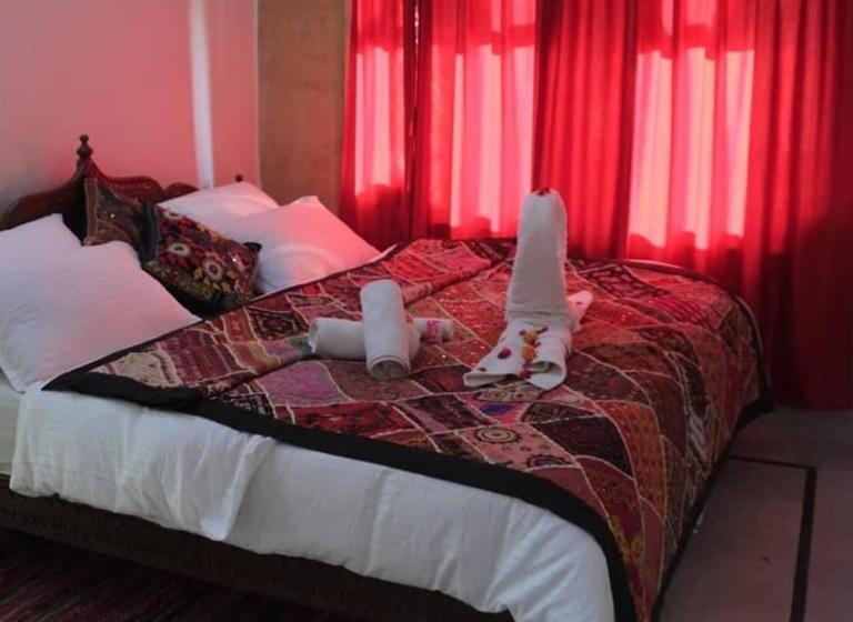 디럭스 룸, Murad Haveli Jaisalmer