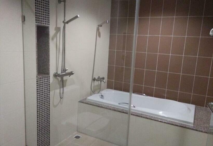 디럭스 룸, The Park 304 Executive Serviced Apartment