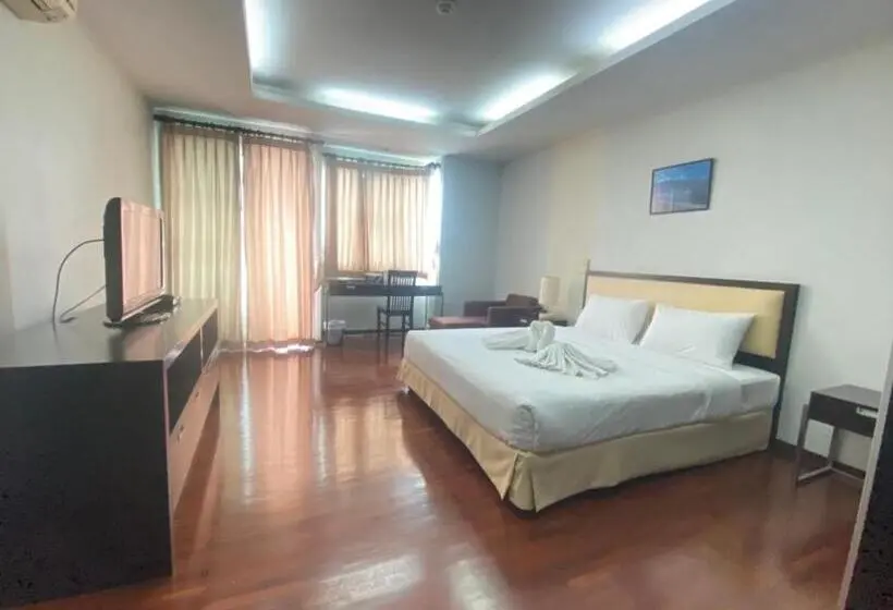 キングサイズベッドのスタンダードルーム, The Park 304 Executive Serviced Apartment