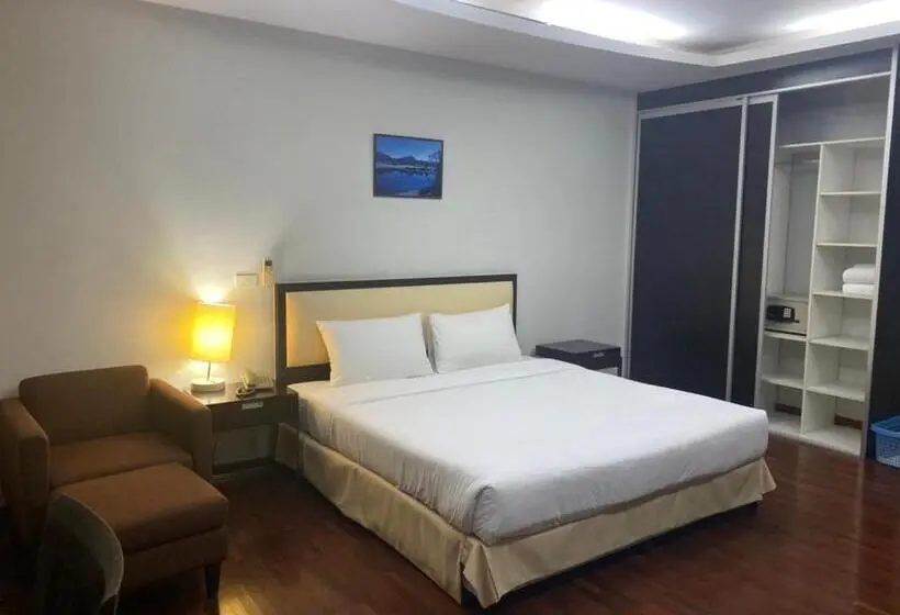 キングサイズベッドのスタンダードルーム, The Park 304 Executive Serviced Apartment
