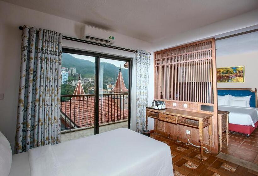 اتاق لوکس سه تخته, Venus Hotel Tam đảo
