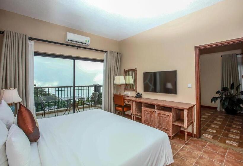 سوییت سوپریور, Venus Hotel Tam đảo