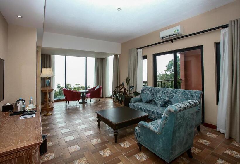 سوییت سوپریور, Venus Hotel Tam đảo