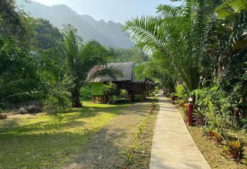 スタンダードルーム, Khaosok Bamboo Huts Resort