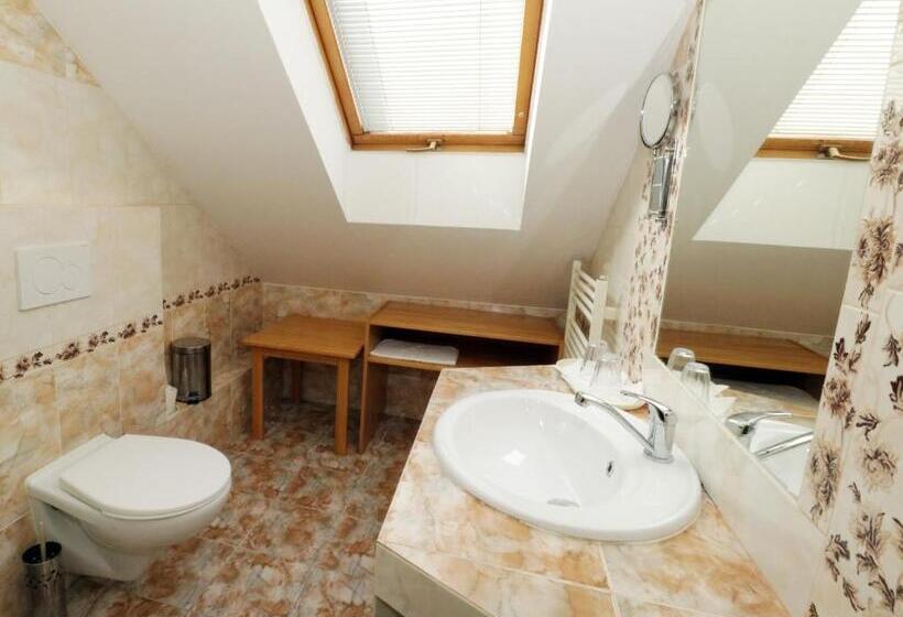 חדר סטנדרט לשלושה, Penzion HŮrka