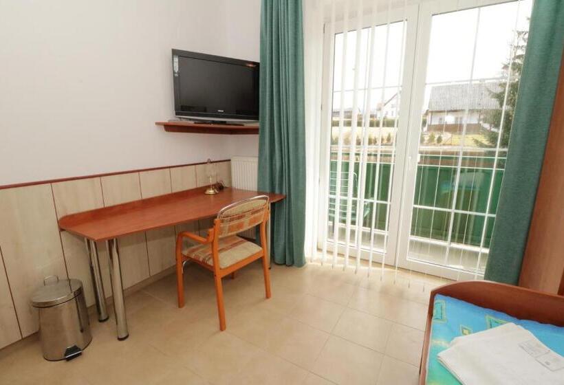 חדר סטנדרט יחיד עם מרפסת, Penzion HŮrka