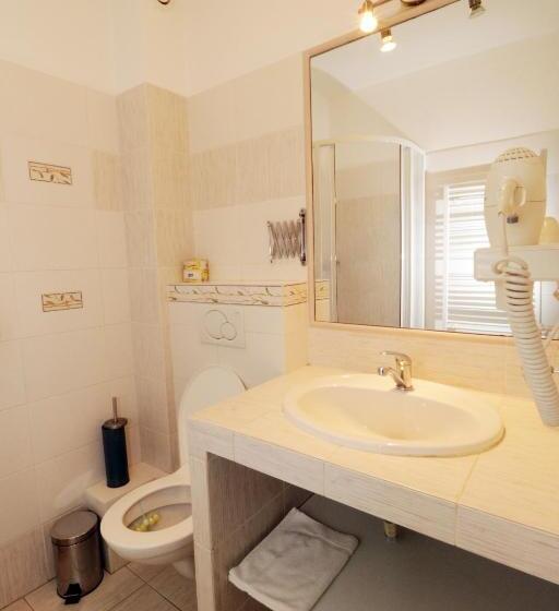 חדר סטנדרט יחיד עם מרפסת, Penzion HŮrka