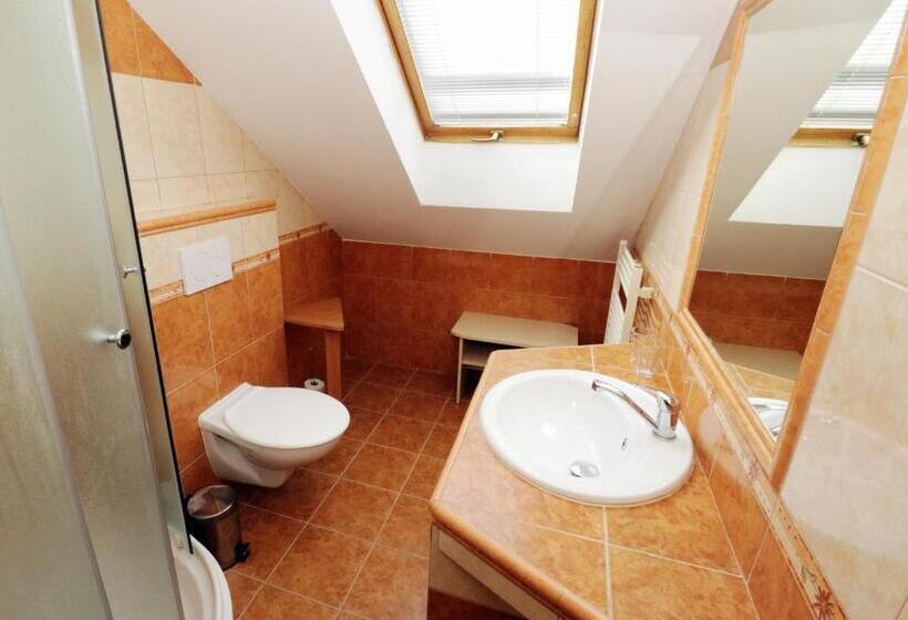 חדר סטנדרט לשלושה, Penzion HŮrka