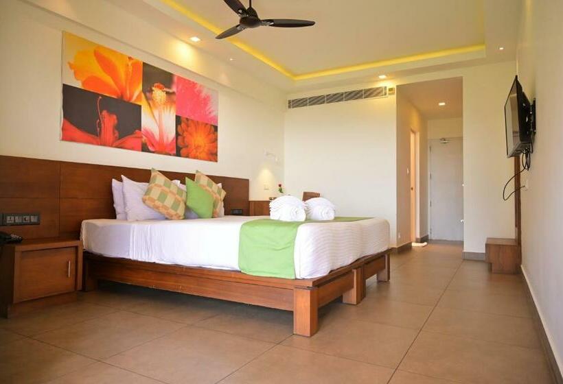 חדר דלוקס נוף לים, Aadisaktthi Leisure Resort, Kovalam
