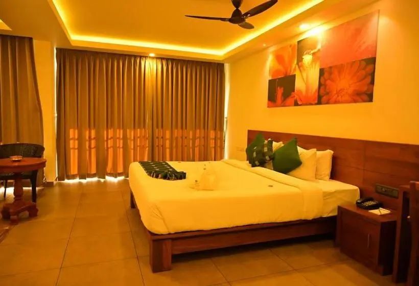 プールビュースタンダードルーム, Aadisaktthi Leisure Resort, Kovalam