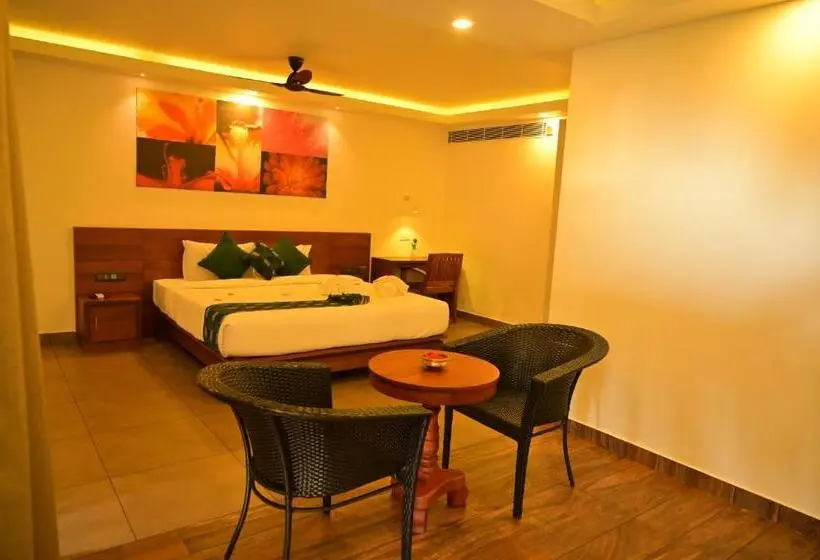 プールビュースタンダードルーム, Aadisaktthi Leisure Resort, Kovalam