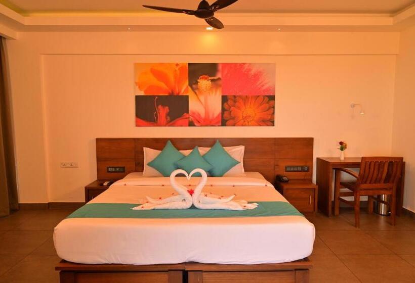 חדר סטנדרט נוף לבריכה, Aadisaktthi Leisure Resort, Kovalam