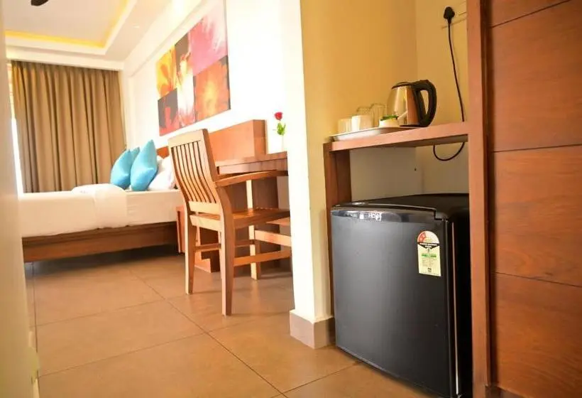 プールビュースタンダードルーム, Aadisaktthi Leisure Resort, Kovalam