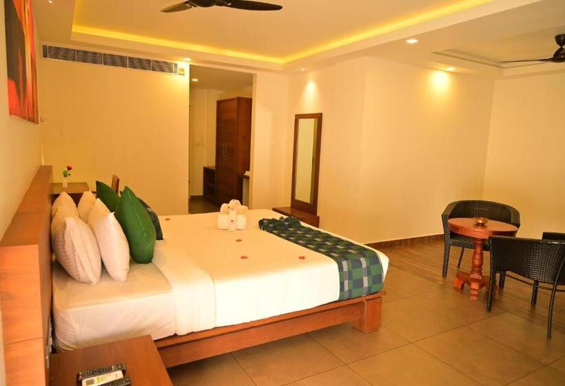 标准间带游泳池, Aadisaktthi Leisure Resort, Kovalam
