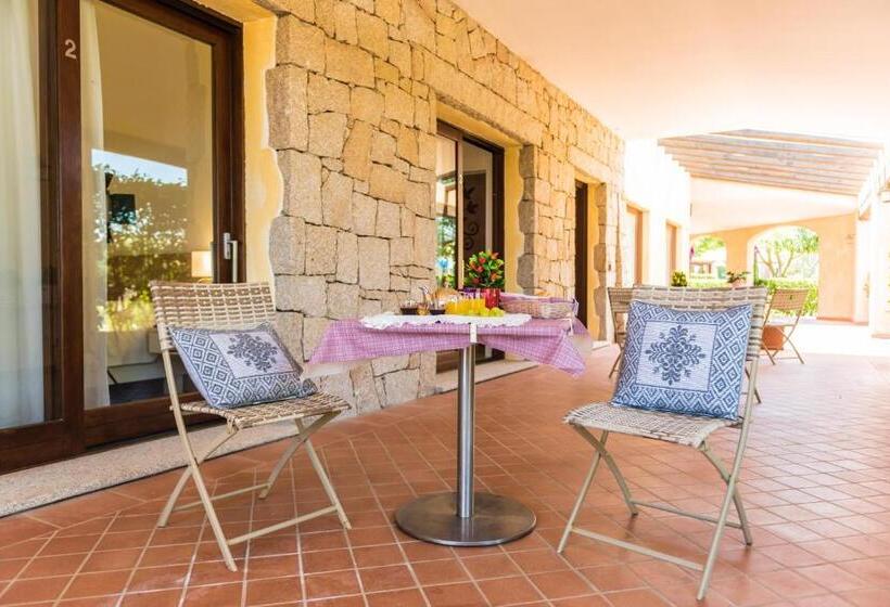 חדר סטנדרט לשלושה, Relais Del Borgo  Domo