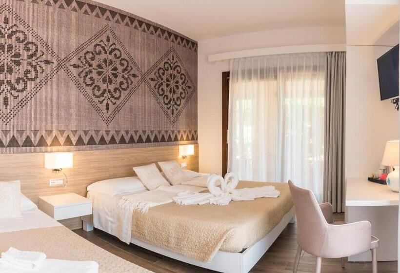 חדר סטנדרט לשלושה, Relais Del Borgo  Domo