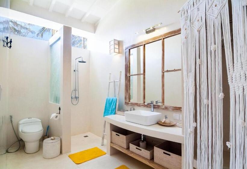 Вилла 4 Спальни, De'coco Villa And Suites