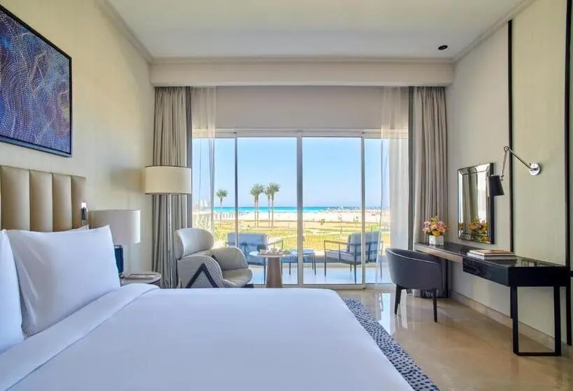 Deluxe Suite Sea View, Address Marassi Golf Resort