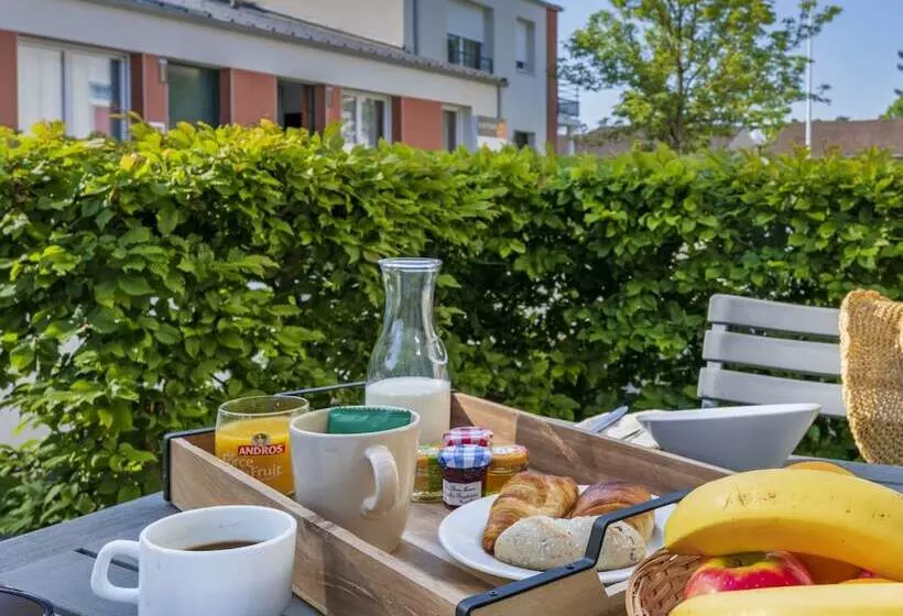 آپارتمان سوپریور 1 خوابه, Cerise Nantes Atlantis
