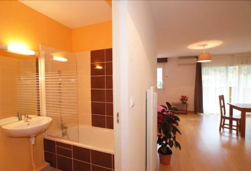 Студия Стандарт, Résidence Domaine De La Vallée D Ax   Location à La Nuit, Linge Inclus