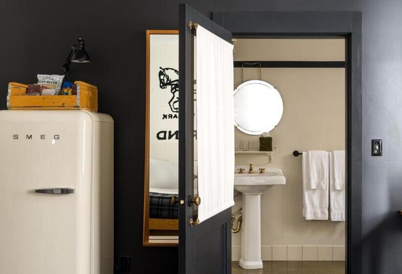 带2个双人床的标准工作室, Ace Hotel New York