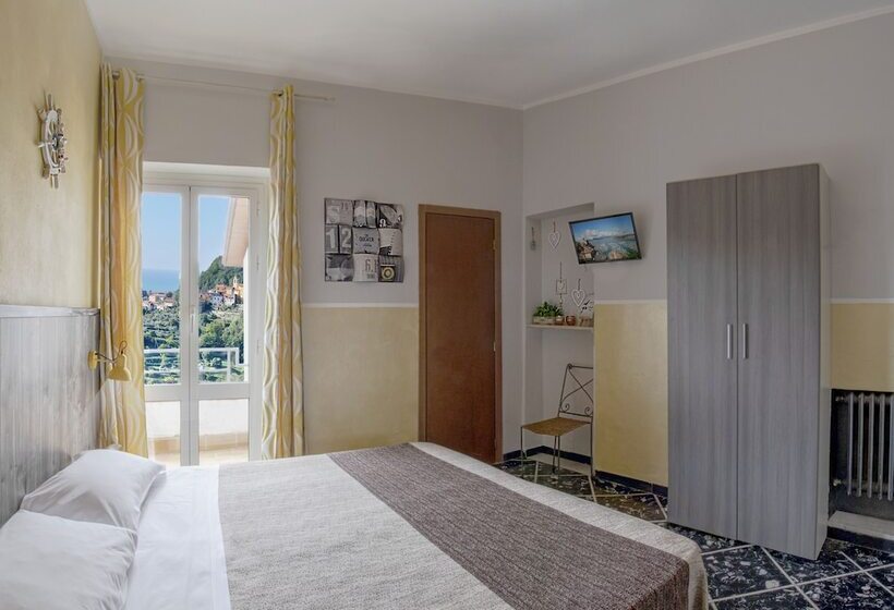 חדר סטנדרט לשלושה, Albergo Serena