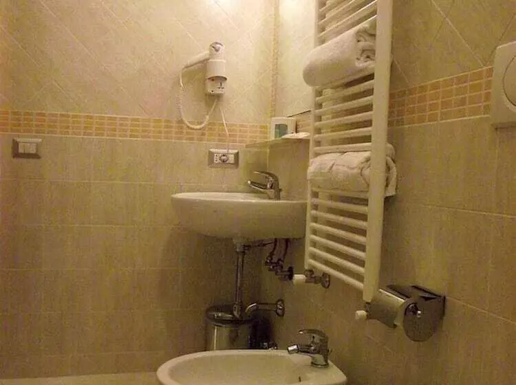 StandaardKamer, Elide