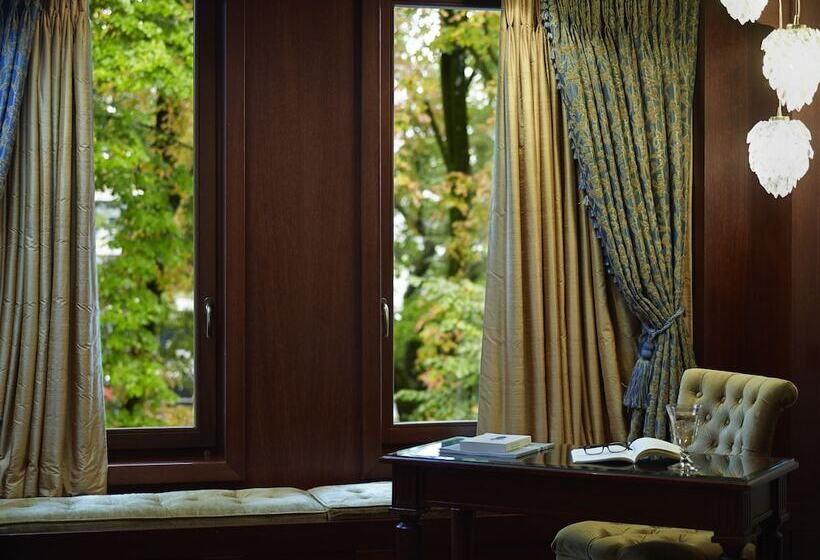 غرفة قياسية, Grand Serai Congress And Spa