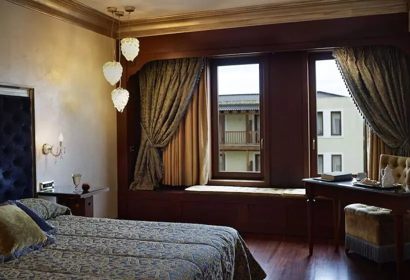 Superior-huone, Grand Serai Congress And Spa