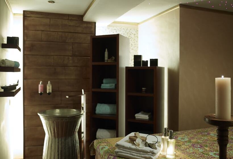 جناح إدارى, Grand Serai Congress And Spa