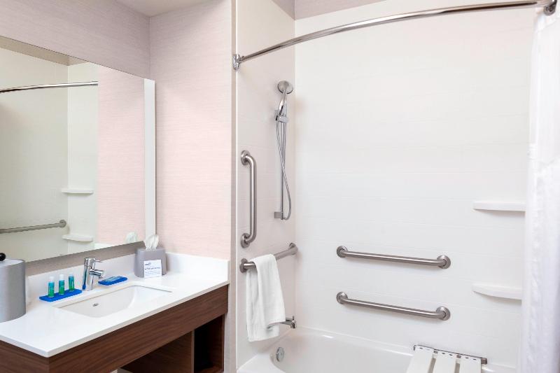 חדר סטנדרט עם מיטת קינג, Holiday Inn Express Hotel & Suites Coeur D Alene I 90 Exit 11, An Ihg