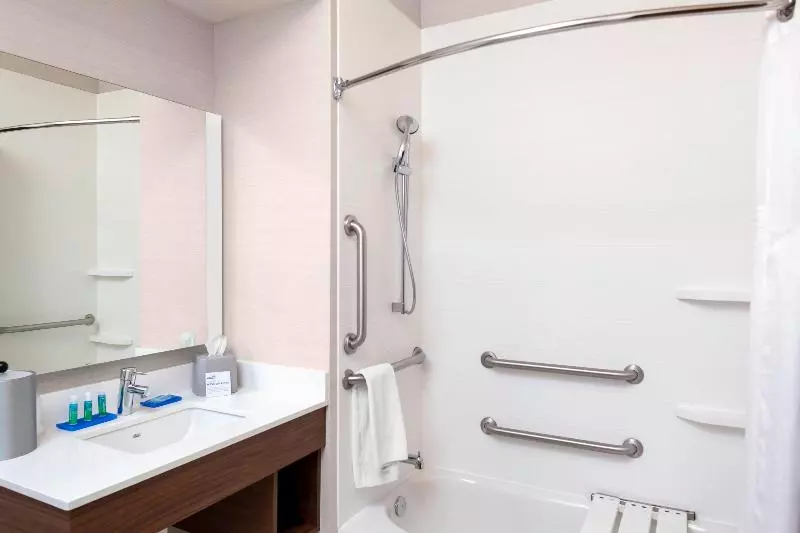 キングサイズベッドのスタンダードルーム, Holiday Inn Express Hotel & Suites Coeur D Alene I 90 Exit 11, An Ihg