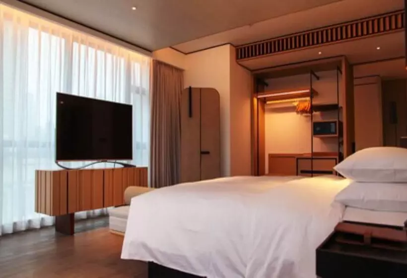 سوییت لوکس, The Mumian Hotel Shenzhen Luohu