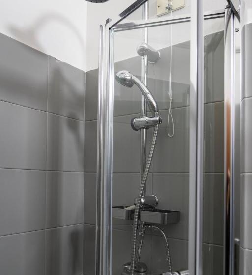 اتاق استاندارد, Merulana Star