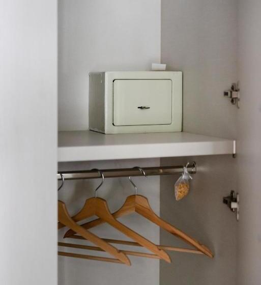 اتاق استاندارد, Merulana Star