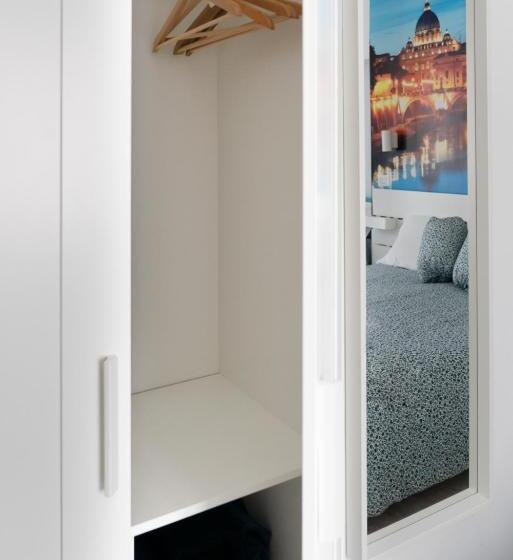 اتاق استاندارد سه نفره, Merulana Star