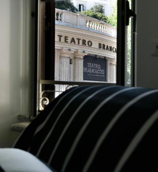 اتاق استاندارد چهار تخته, Merulana Star