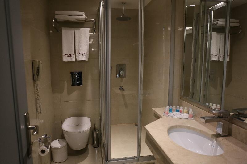 Standard Triple Room, Nova Plaza Park