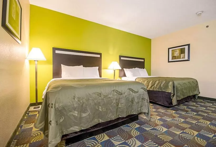 ２ダブルベッドのスタンダードルーム, Quality Inn & Suites Glenmont  Albany South