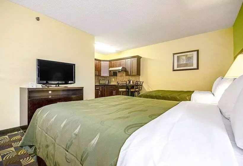 ２ダブルベッドのスタンダードルーム, Quality Inn & Suites Glenmont  Albany South