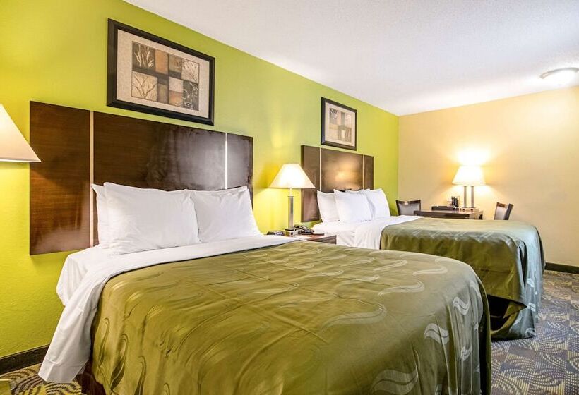２ダブルベッドのスタンダードルーム, Quality Inn & Suites Glenmont  Albany South