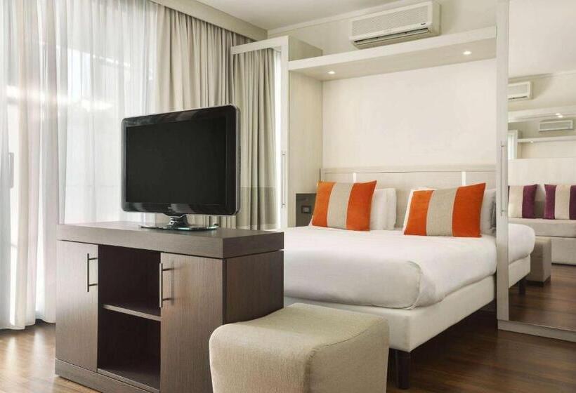 استودیوی استاندارد, Ramada Plaza by Wyndham Milano