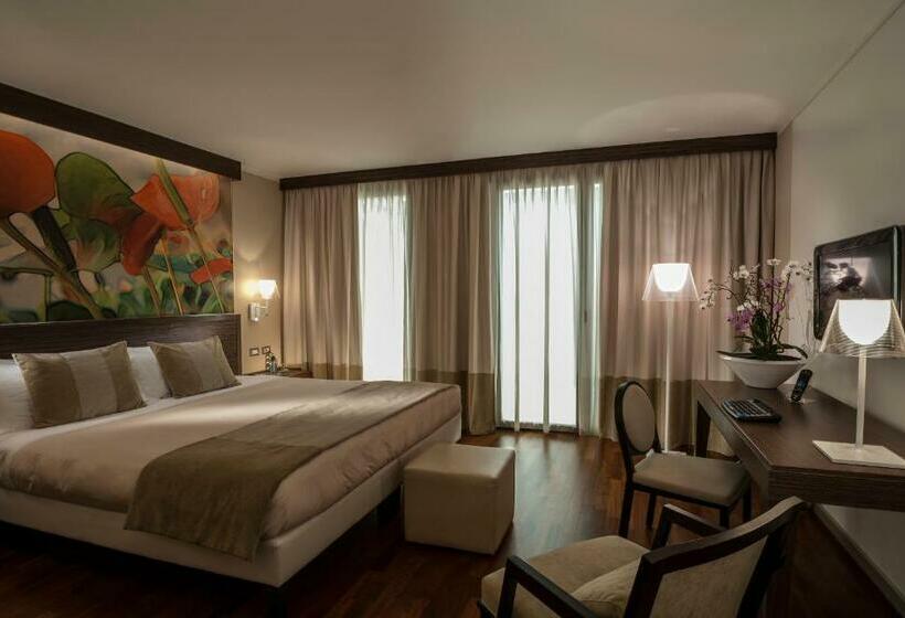 اتاق استاندارد, Ramada Plaza by Wyndham Milano