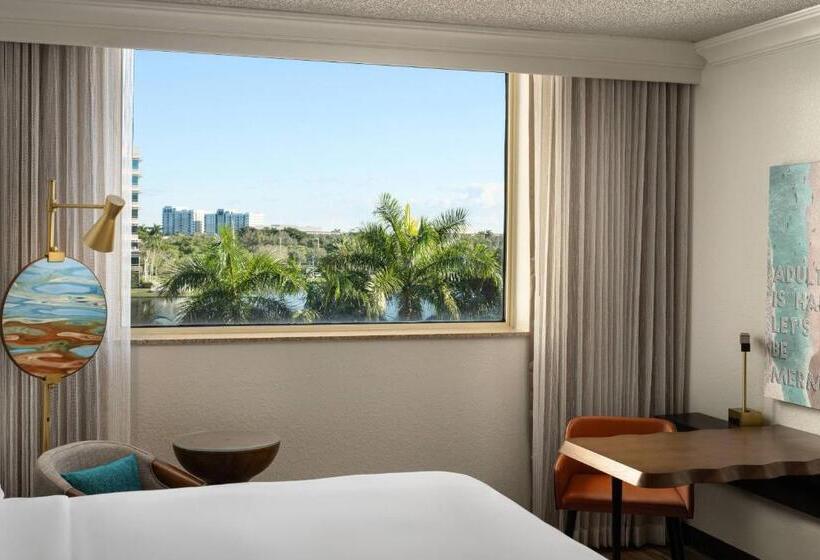 غرفة قياسية سرير كينج, Renaissance Fort Lauderdale West