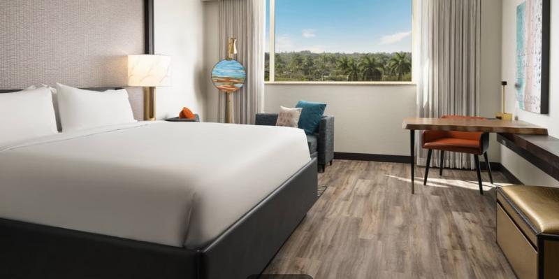 غرفة قياسية سرير كينج, Renaissance Fort Lauderdale West