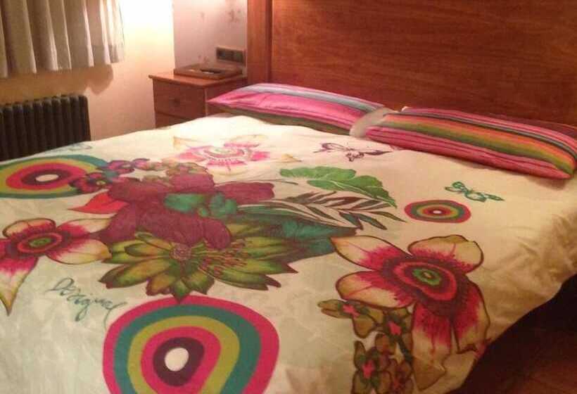 スタンダードシングルルーム, Con Encanto La Façana